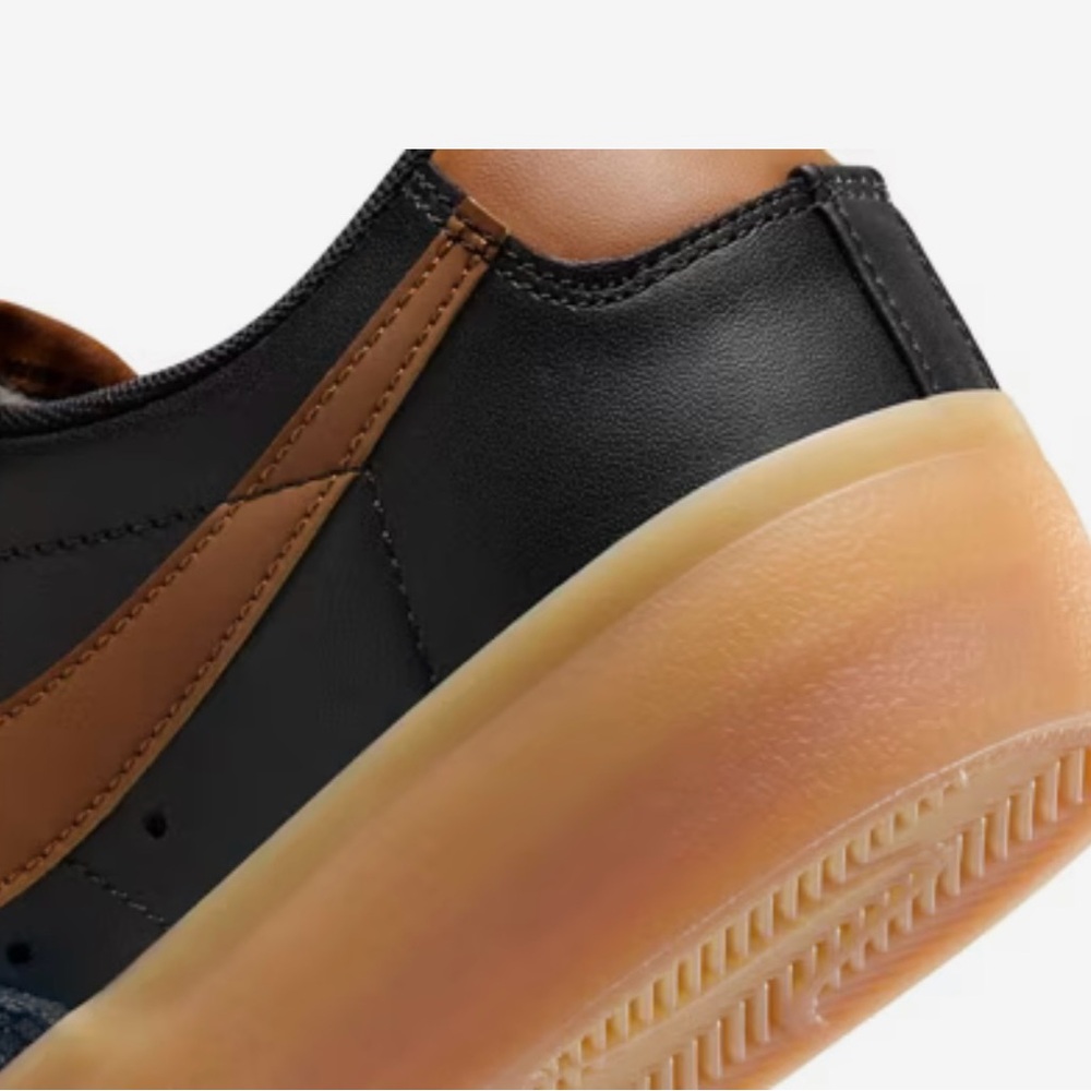 Nike Blazer Platform Sneaker - Picture 8 of 8